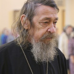 Священник Блохин