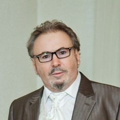 Владислав Лебедев
