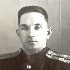 Игорь Топоров